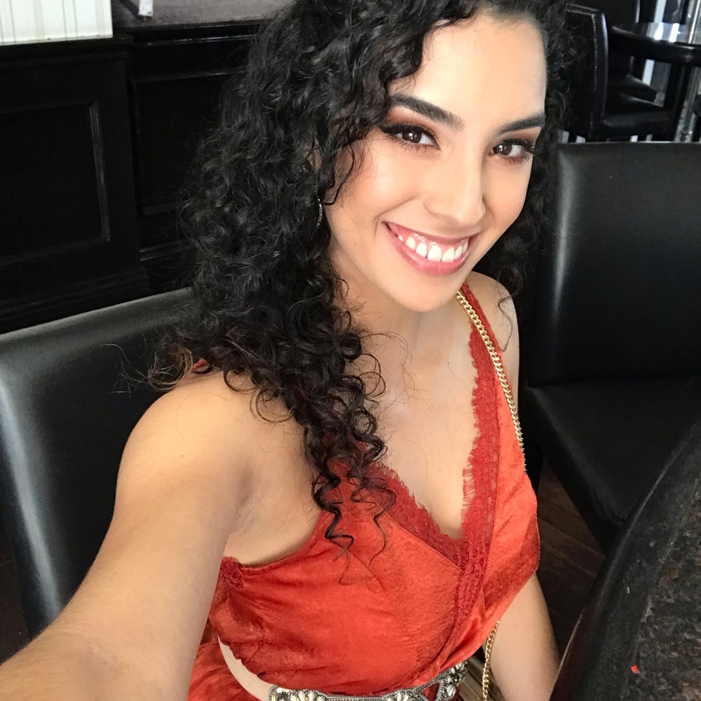 Meet your Posher, Natalie